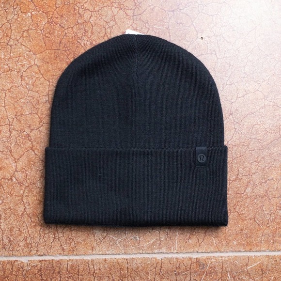 lululemon athletica Accessories - NWT Lululemon Chill Fighter Beanie BLK Black ONE SIZE